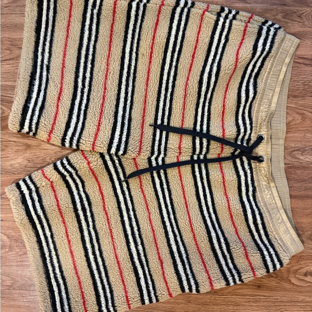 Authentic Burberry Howell Stripe Fleece Shorts XL ARCHIVE BEIGE IP S. Pre-owned.